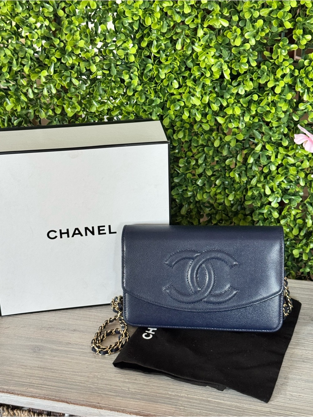 Excellent condition Chanel WOC Navy blue Caviar Leather